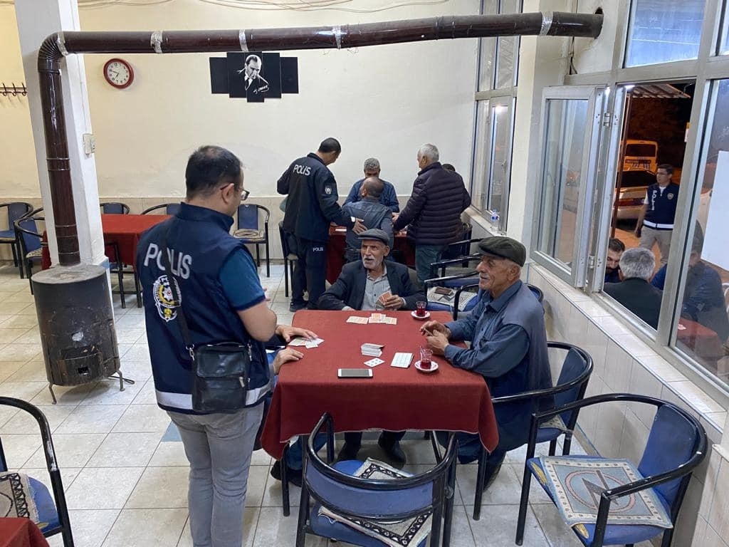Besni’de narkotik ve asayiş uygulaması