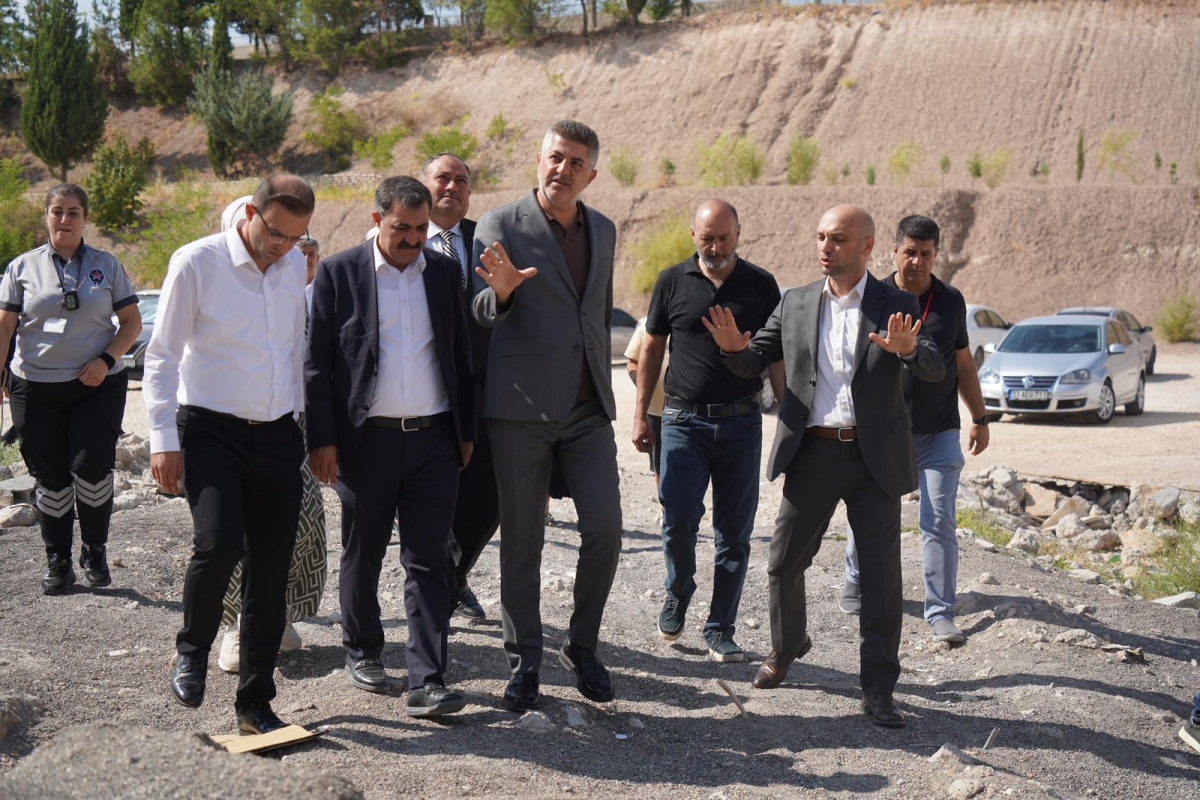 İshak Şan’dan Besni’de Sağlık Yatırımlarına Yakın Takip