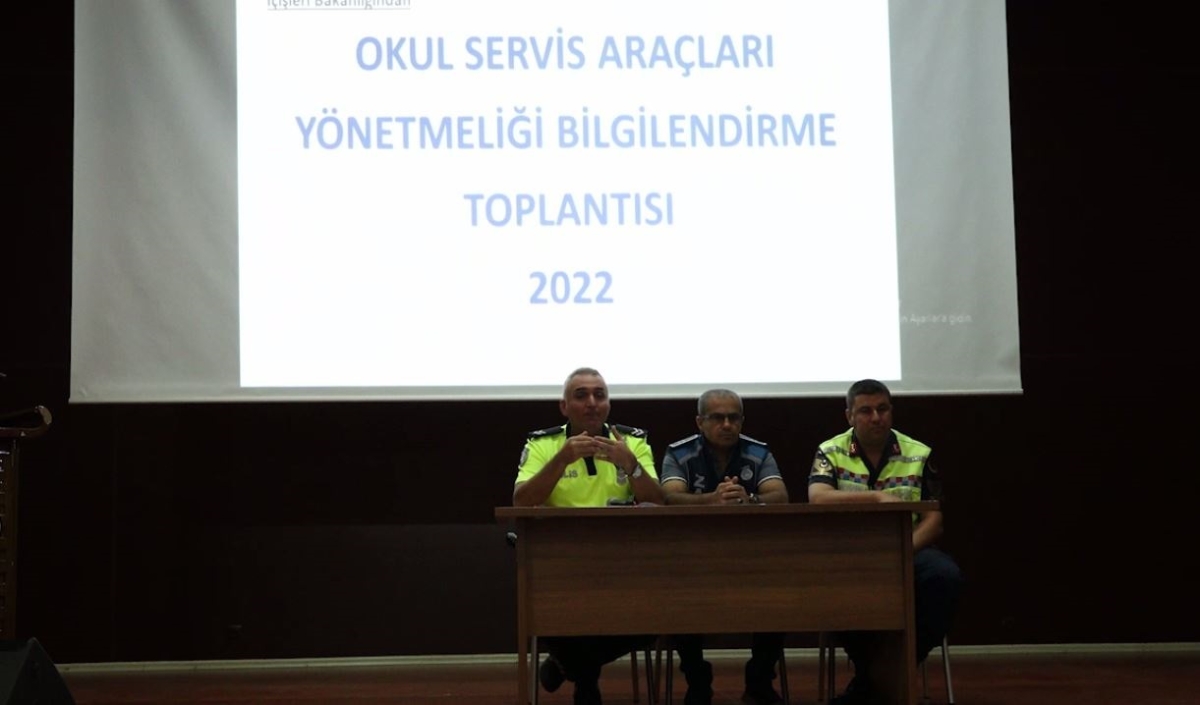 Minibüs şoförlerine eğitim verildi