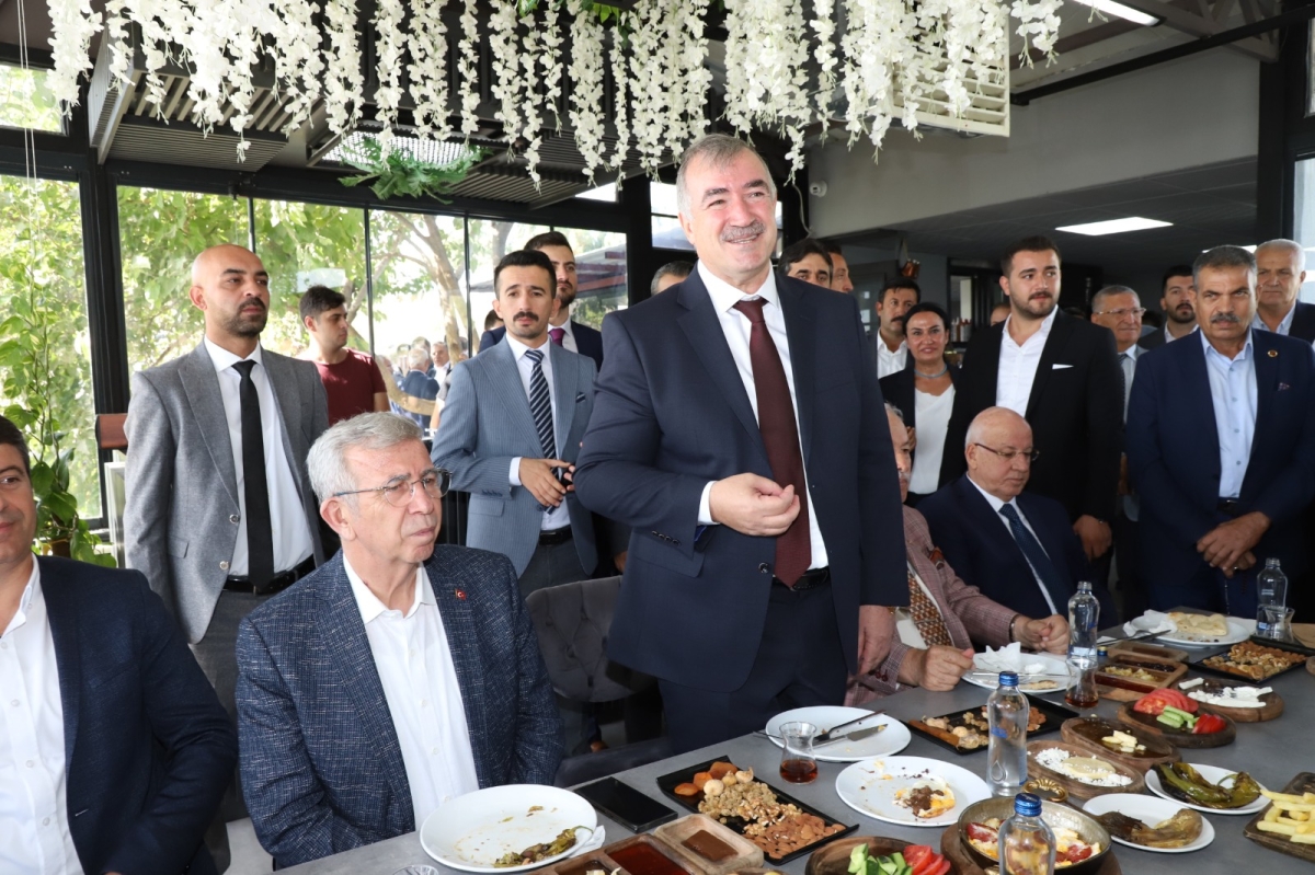 Mansur Yavaş, Adıyaman’da esnafı ziyaret etti