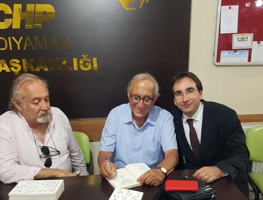 Yazar Behramoğlu CHP'liler ile buluştu