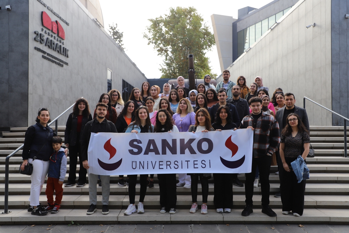 Sanko üniversitesi yeni öğrencilerine Gaziantep’i tanıttı