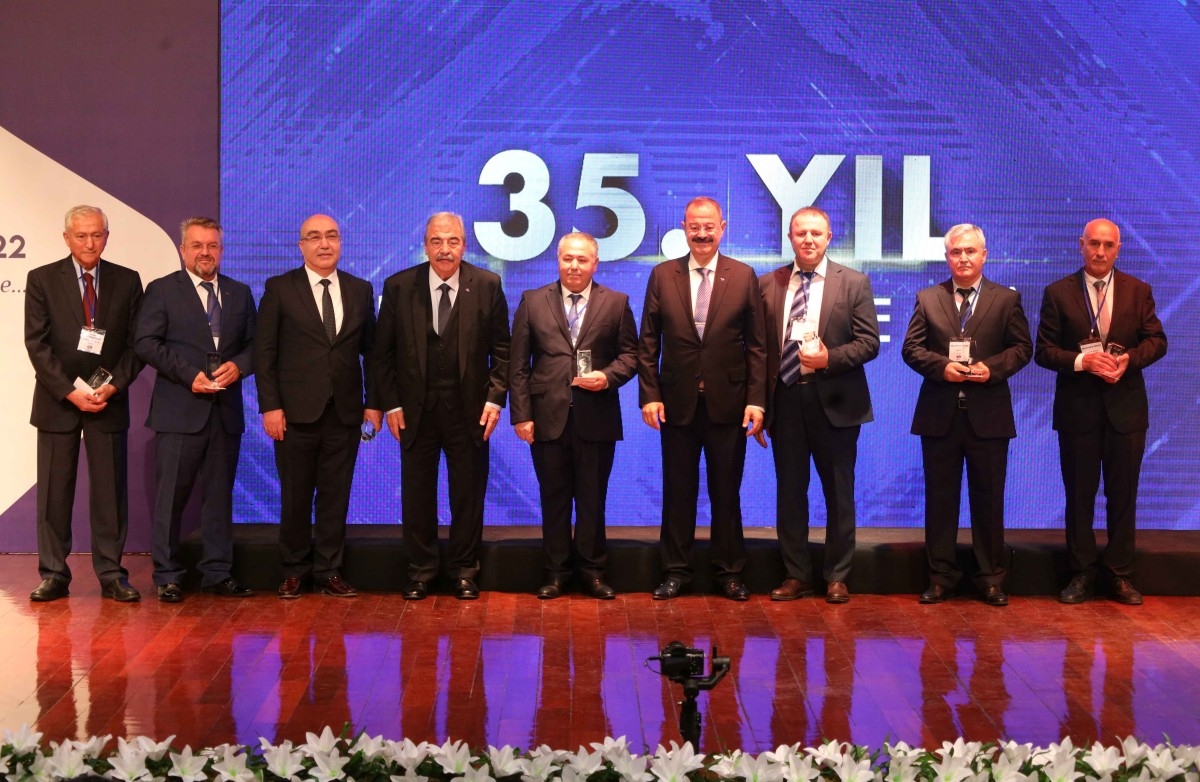 Konukoğlu: Bu başarıda her bir çalışanımızın alın teri, emeği ve gençliği var