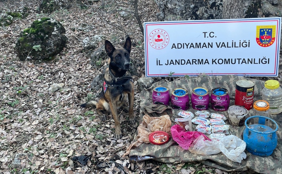 PKK'ya ait yaşam malzemesi ele geçirildi 