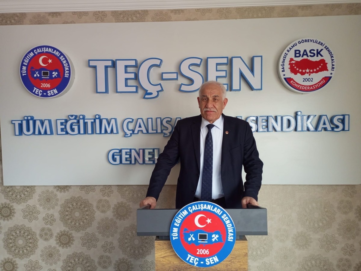 Teker, memur maaşlarının yoksulluk sınırları üzerine çıkartılması gerektiğini söyledi