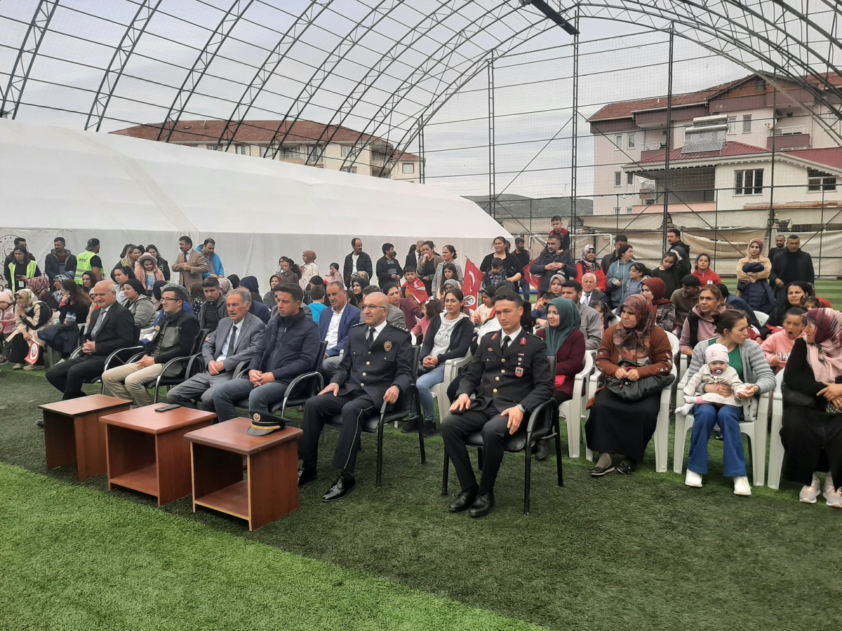 Gölbaşı'nda 23 Nisan Ulusal Egemenlik ve Çocuk Bayramı kutlandı
