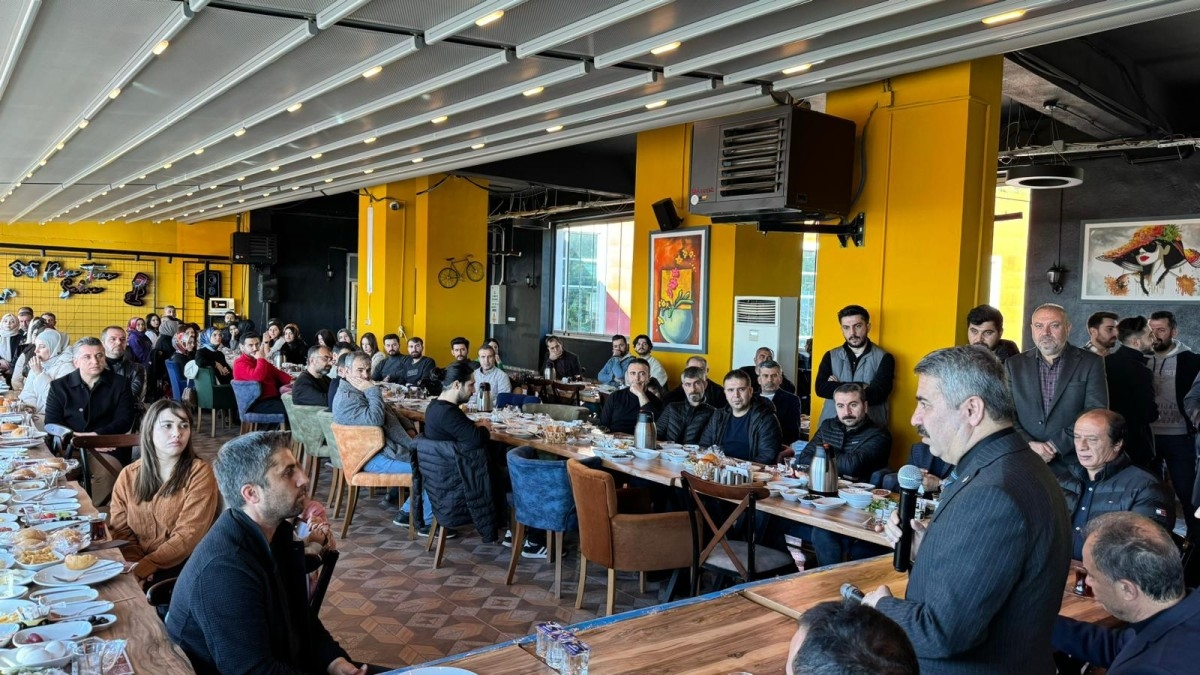 Milletvekili Alkayış, Hukukçularıyla bir araya geldi  -