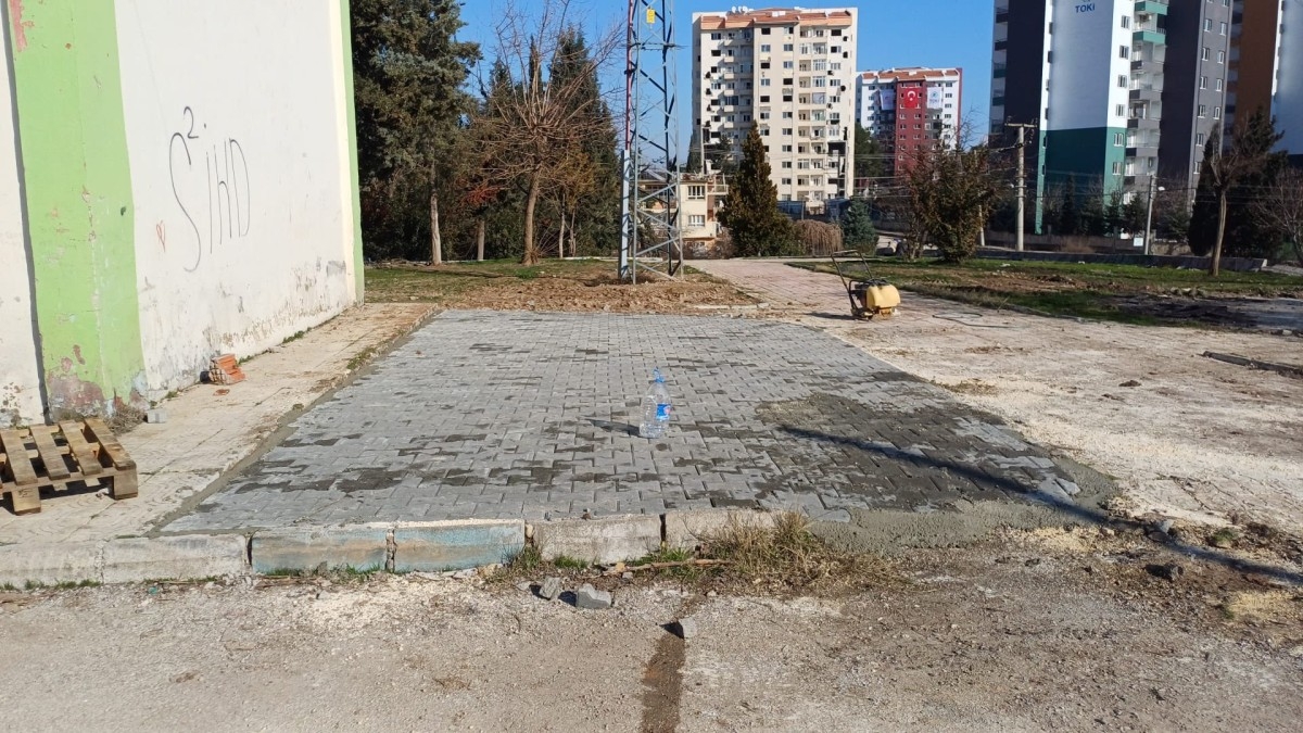 Kent genelinde yürütülen çalışmalar aralıksız devam ediyor