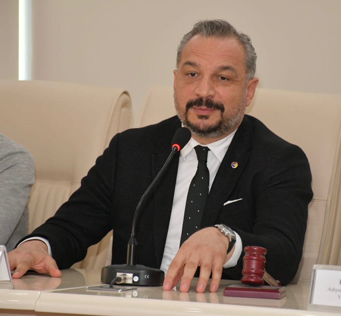 Adıyaman Ticaret ve Sanayi Odası Meclis Başkanı Gani Bereket, 10 Ocak Çalışan Gazeteciler Günü dolayısıyla Bir Mesaj Yayınladı